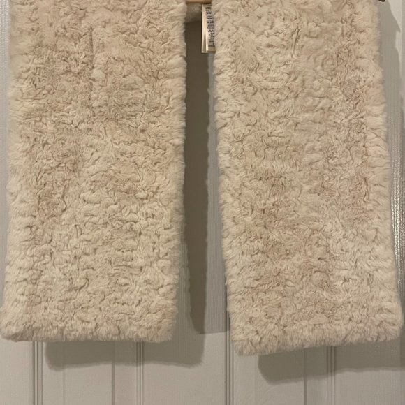 TED BAKER Faux Fur Scarf - Picture 2 of 3